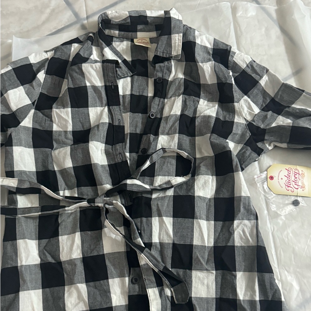 Girls long sleeve shirt with tie at waist